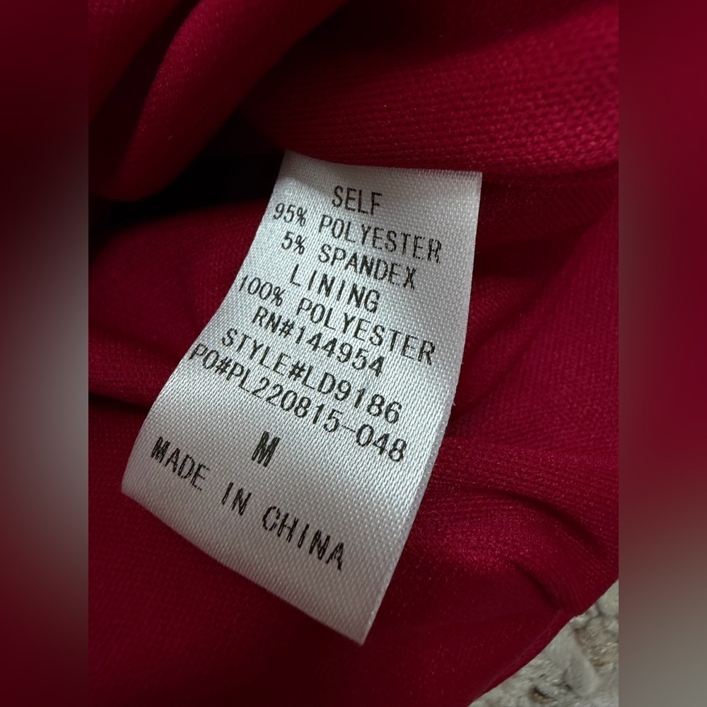 Luxxel Red Velvet Off-Shoulder Mini Dress size M new without tag - Picture 7 of 7